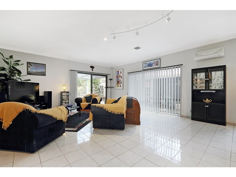 17 Josephine Avenue, Narre Warren VIC 3805