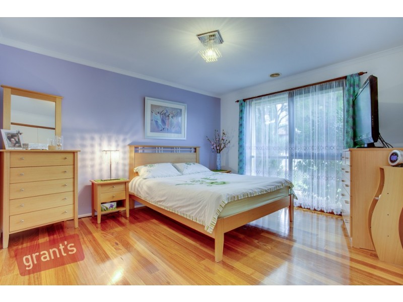 86 Warana Drive, Hampton Park VIC 3976