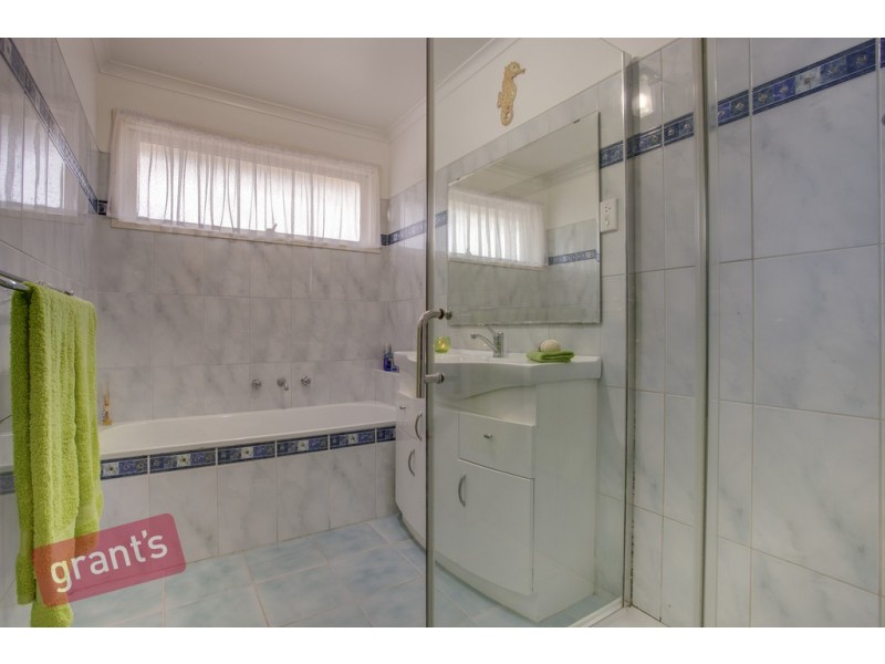 86 Warana Drive, Hampton Park VIC 3976