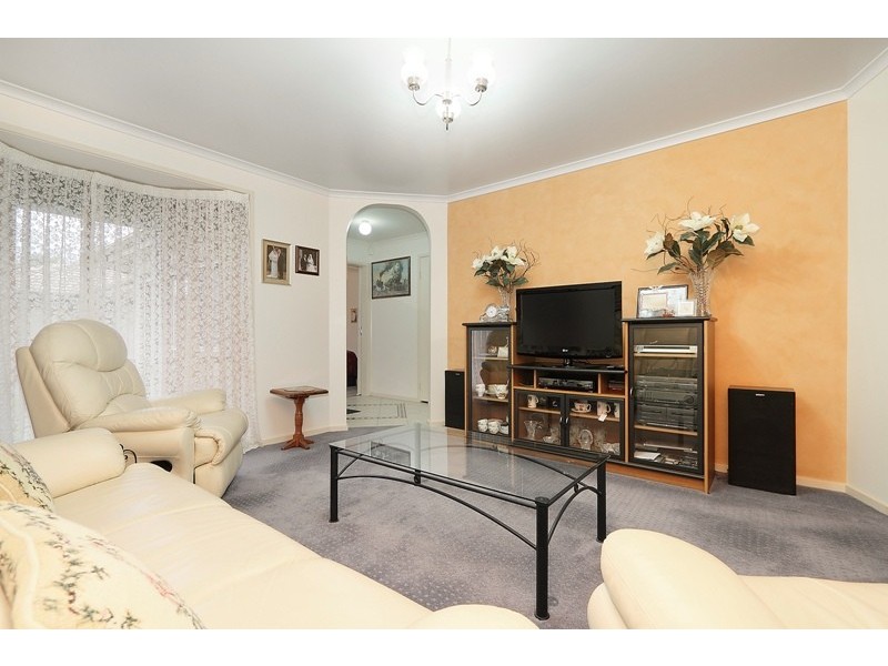 2/11 Josephine Avenue, Narre Warren VIC 3805