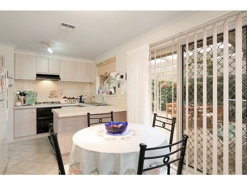 2/11 Josephine Avenue, Narre Warren VIC 3805