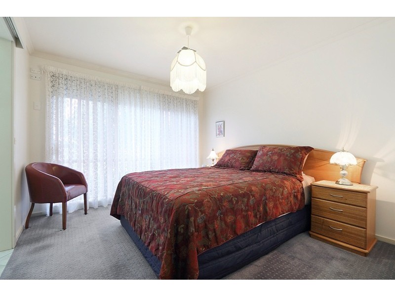 2/11 Josephine Avenue, Narre Warren VIC 3805