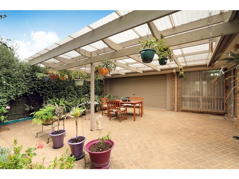 2/11 Josephine Avenue, Narre Warren VIC 3805