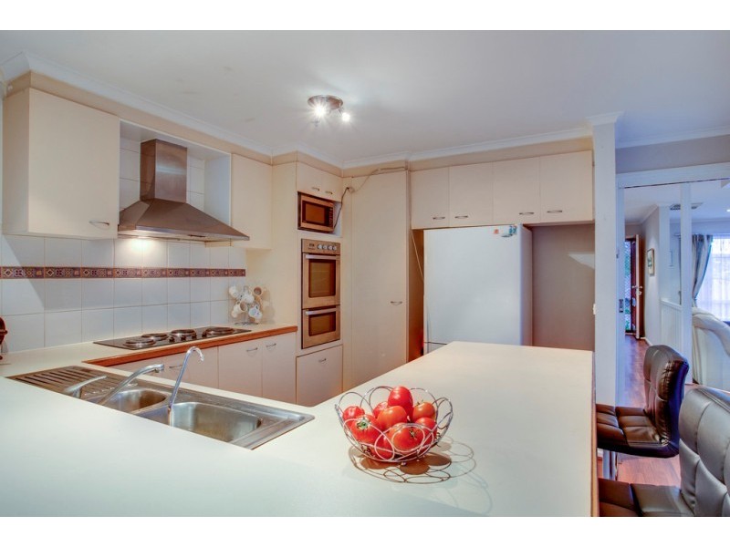 25 Blackwood Drive, Narre Warren VIC 3805