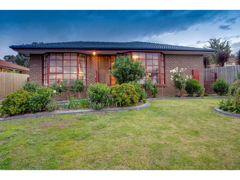 25 Blackwood Drive, Narre Warren VIC 3805
