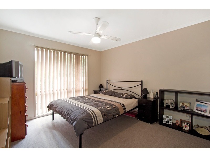 2/6 Blackwood Drive, Narre Warren VIC 3805