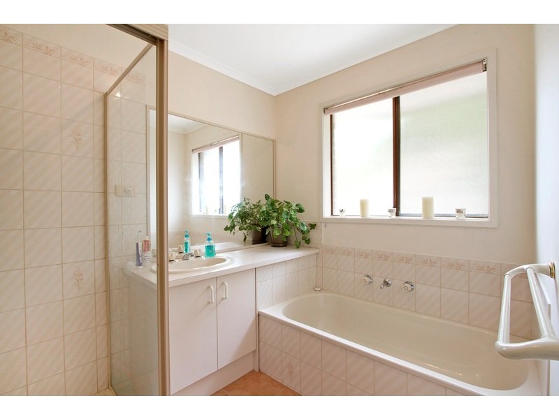 2/6 Blackwood Drive, Narre Warren VIC 3805