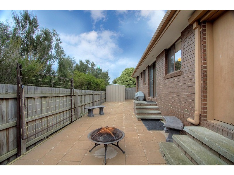 2/6 Blackwood Drive, Narre Warren VIC 3805