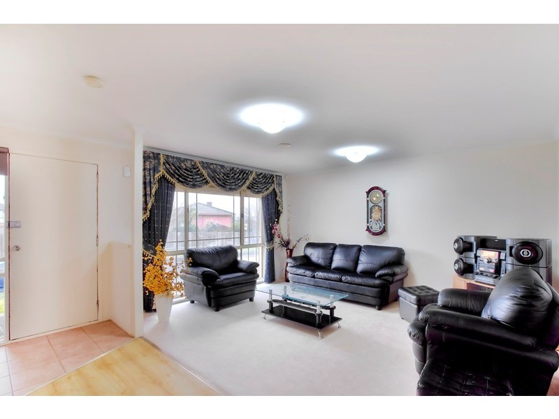 21 Harold Keys Drive, Narre Warren South VIC 3805