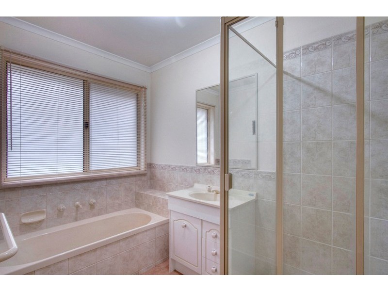 21 Harold Keys Drive, Narre Warren South VIC 3805