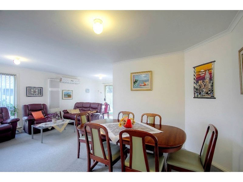 Unit 6/6-8 Strabane Way, Hampton Park VIC 3976