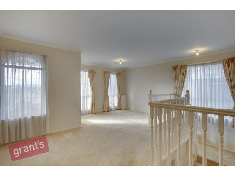 21 Grenfell Rise, Narre Warren South VIC 3805