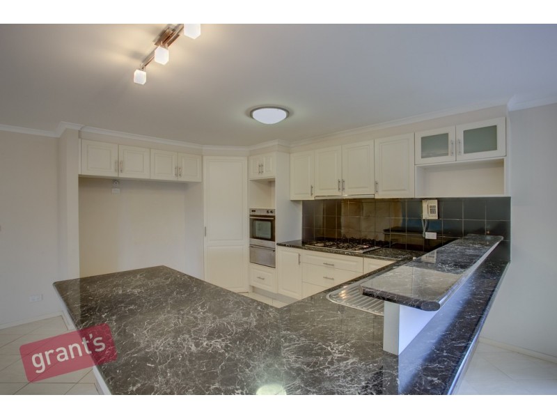 21 Grenfell Rise, Narre Warren South VIC 3805