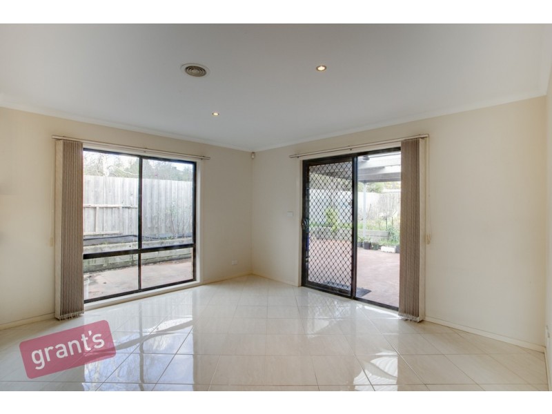 21 Grenfell Rise, Narre Warren South VIC 3805