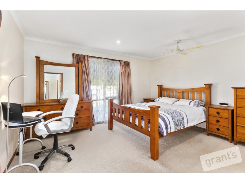 13 Hansen Court, Narre Warren VIC 3805