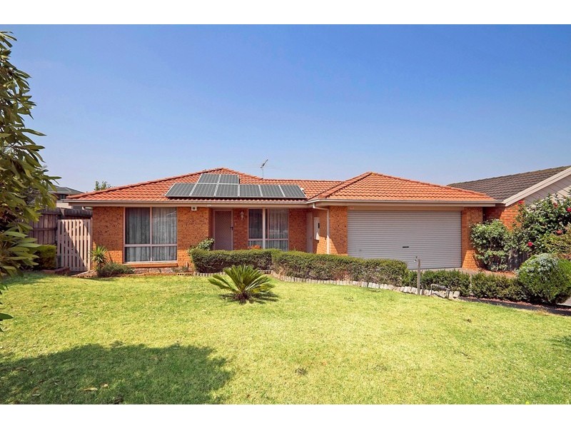 27 Tomasetti Crescent, Narre Warren VIC 3805