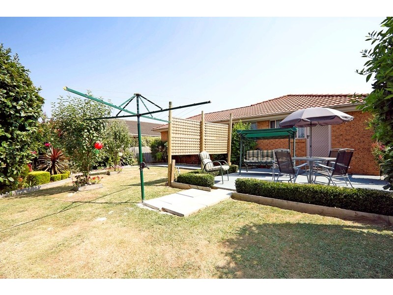 27 Tomasetti Crescent, Narre Warren VIC 3805