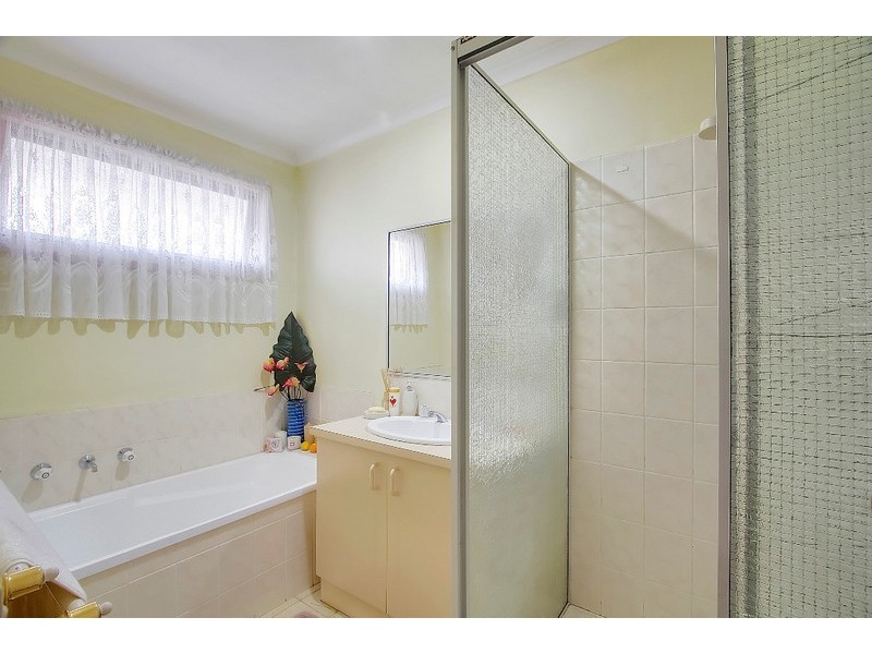 2 Ballina Place, Hampton Park VIC 3976