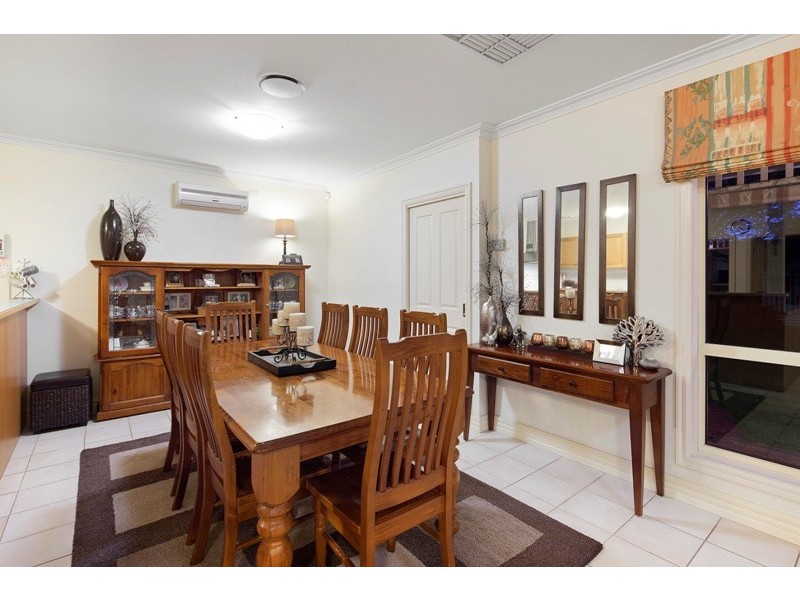 17 Wood Road, Narre Warren South VIC 3805