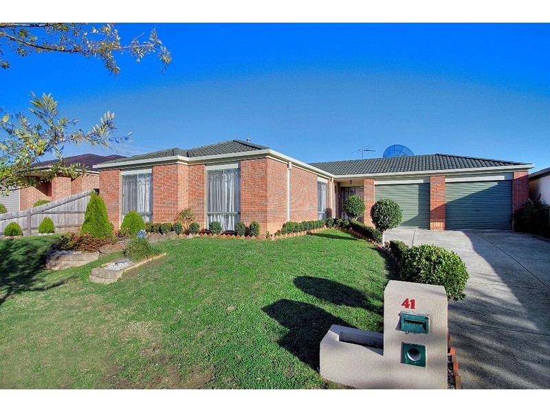 41 Ernest Crescent, Narre Warren South VIC 3805