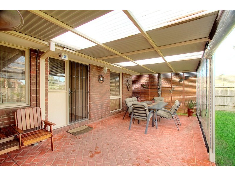 16 Greenacre Crescent, Narre Warren VIC 3805