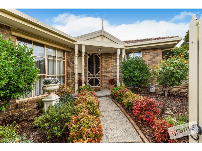 33 Ellenvale Drive, Narre Warren VIC 3805