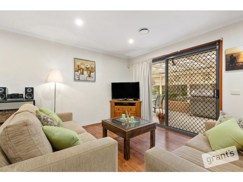 33 Ellenvale Drive, Narre Warren VIC 3805