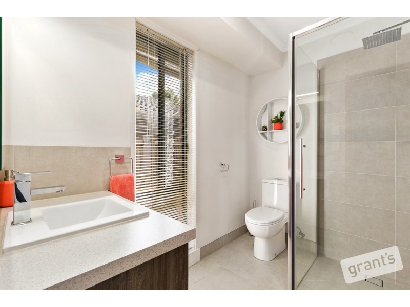 33 Ellenvale Drive, Narre Warren VIC 3805