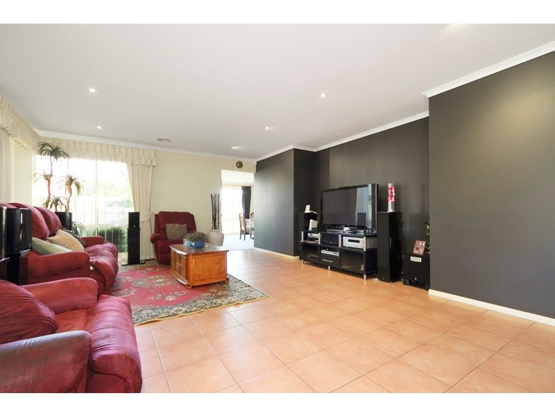 216 Ormond Road, Narre Warren South VIC 3805