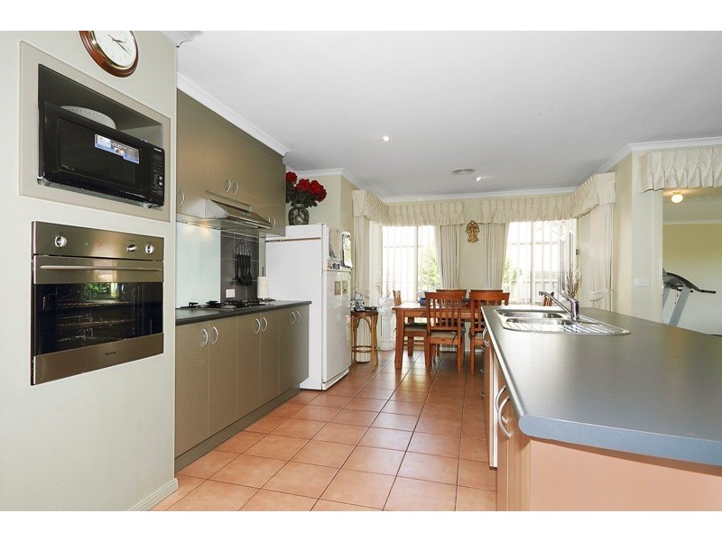 216 Ormond Road, Narre Warren South VIC 3805