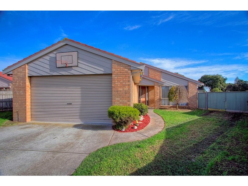 15 Katrina Close, Hallam VIC 3803