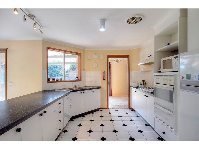 15 Katrina Close, Hallam VIC 3803