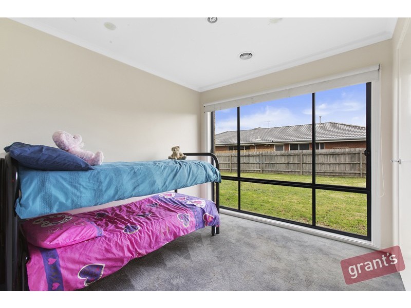 28 Ernest Crescent, Narre Warren South VIC 3805