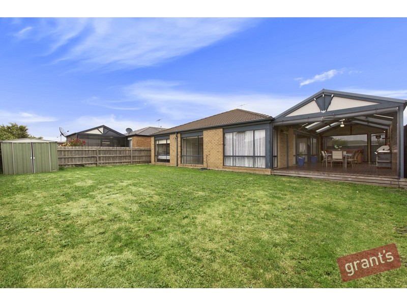 28 Ernest Crescent, Narre Warren South VIC 3805