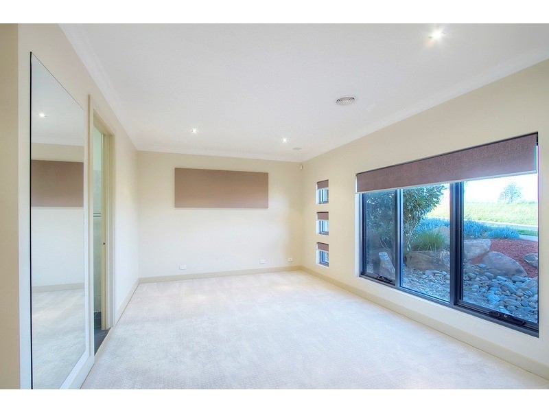 33 Soldiers Road, Berwick VIC 3806