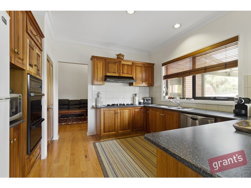 4 Scoble Place, Narre Warren VIC 3805