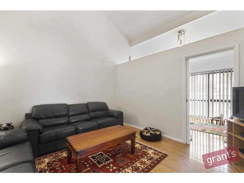 4 Scoble Place, Narre Warren VIC 3805