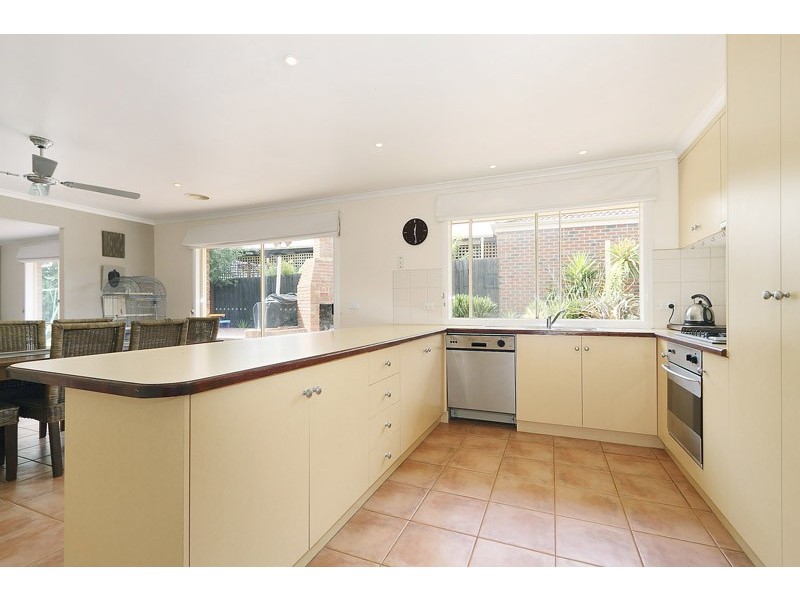 4 Phelan Place, Narre Warren VIC 3805