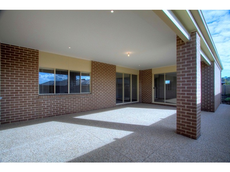 3 Gabitt Street, Cranbourne East VIC 3977