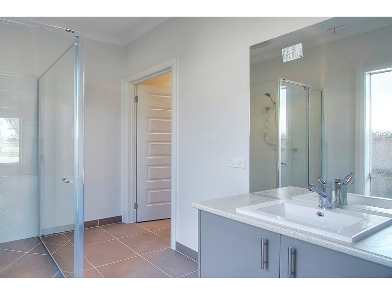 3 Gabitt Street, Cranbourne East VIC 3977