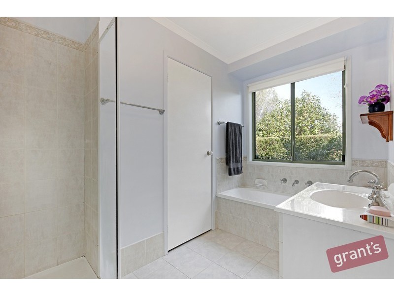 4 Antonietta Place, Narre Warren VIC 3805