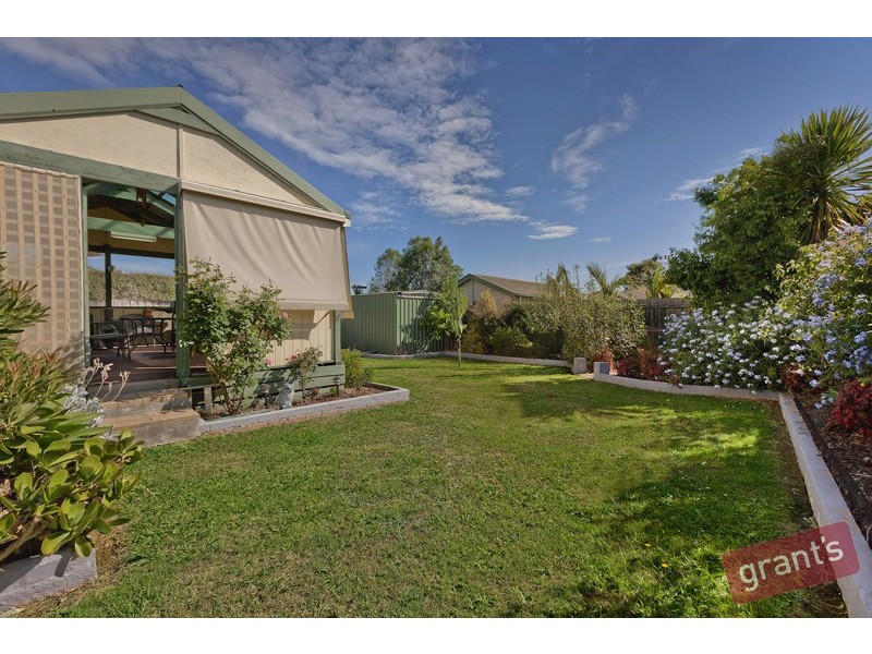 4 Antonietta Place, Narre Warren VIC 3805