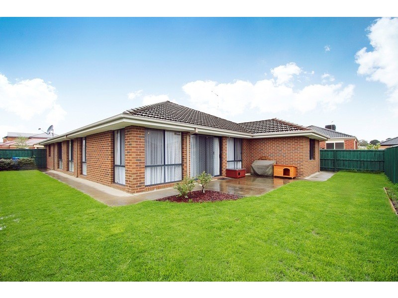 67 Sherwood Road, Narre Warren South VIC 3805