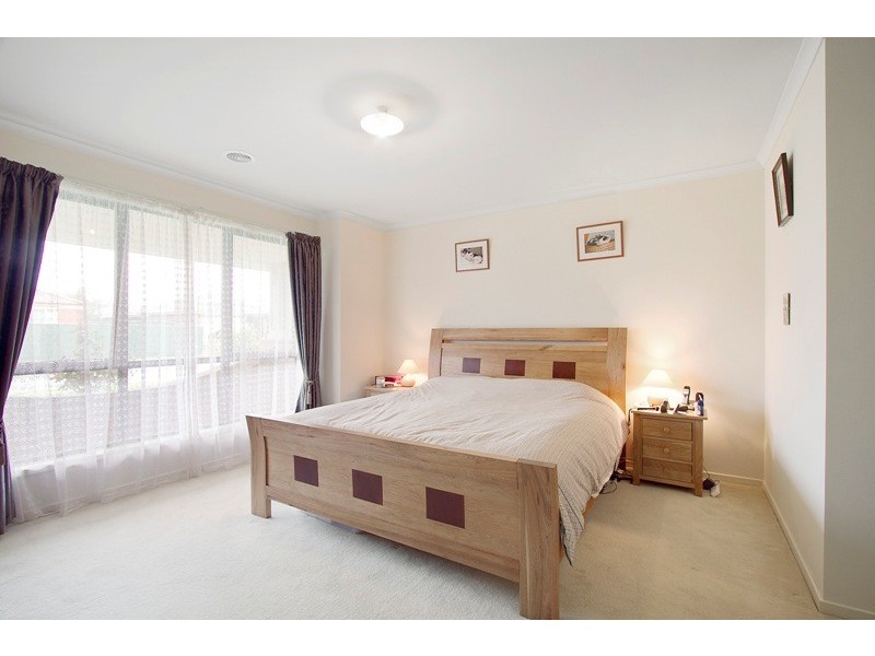 67 Sherwood Road, Narre Warren South VIC 3805
