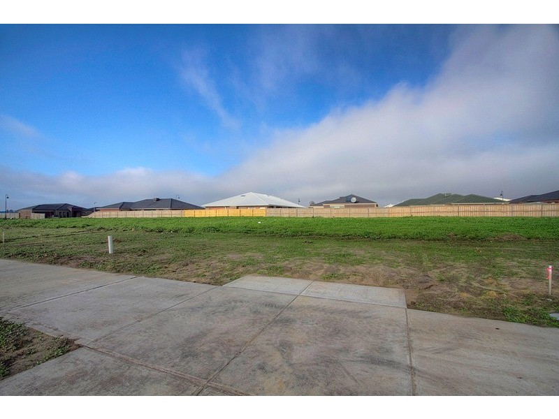 Lot 1208 Thunderbolt Drive, Cranbourne East VIC 3977