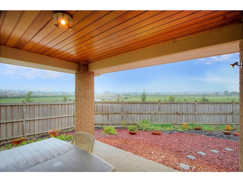 67 Loxley Boulevard, Narre Warren South VIC 3805