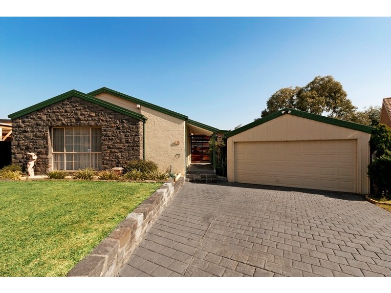 4  Citrinus Court, Narre Warren VIC 3805