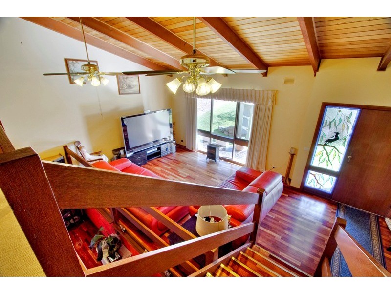 1 Outlook Drive, Berwick VIC 3806