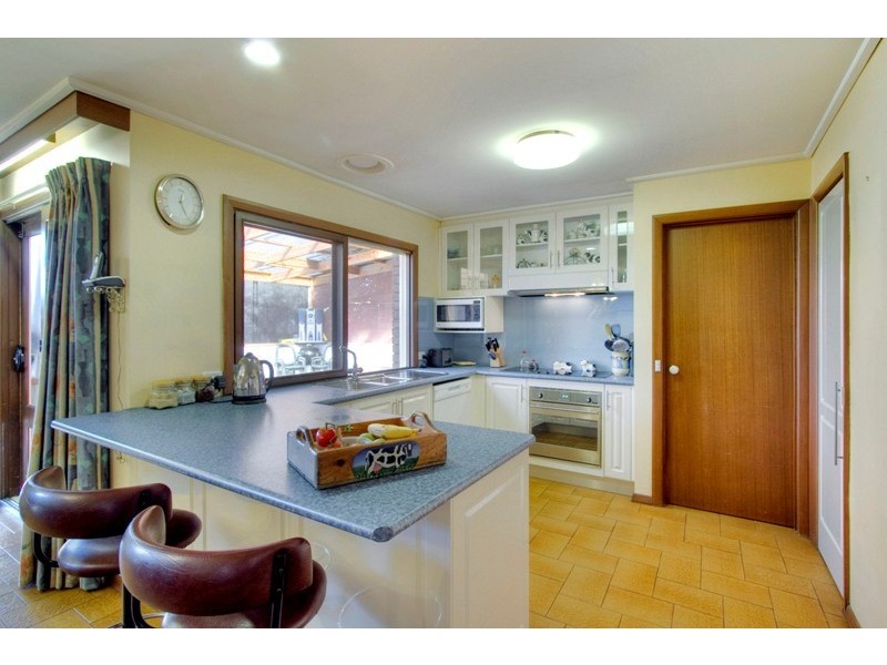 1 Outlook Drive, Berwick VIC 3806