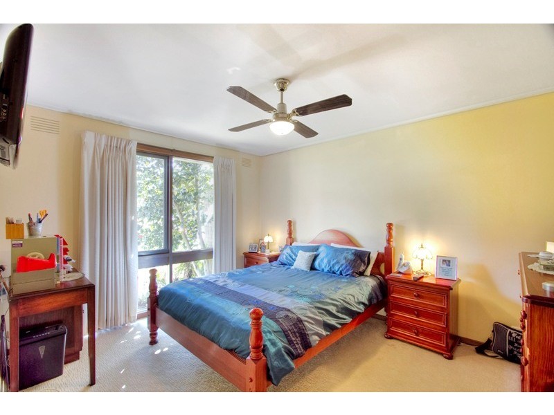 1 Outlook Drive, Berwick VIC 3806